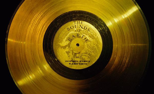 The_Sounds_of_Earth_-_GPN-2000-001976